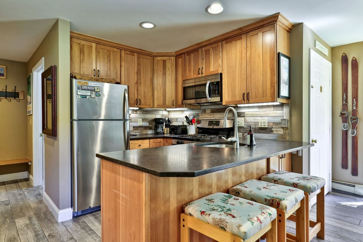 Pico Fireside interior photo 2